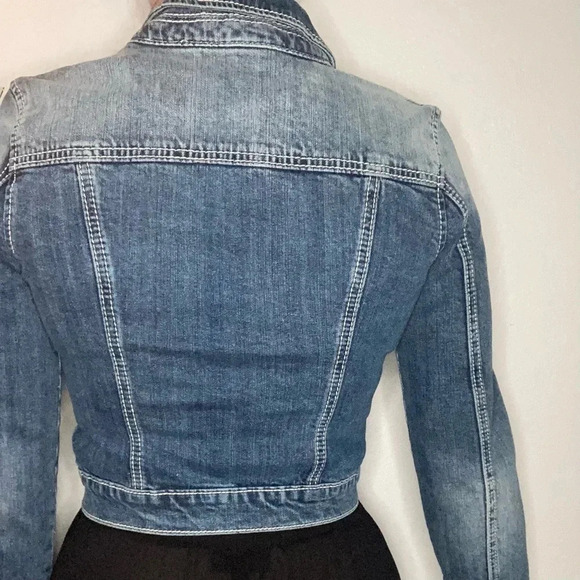 NWT Miss Me Vintage Y2K Cropped Denim Jacket Size Medium - Picture 3 of 11